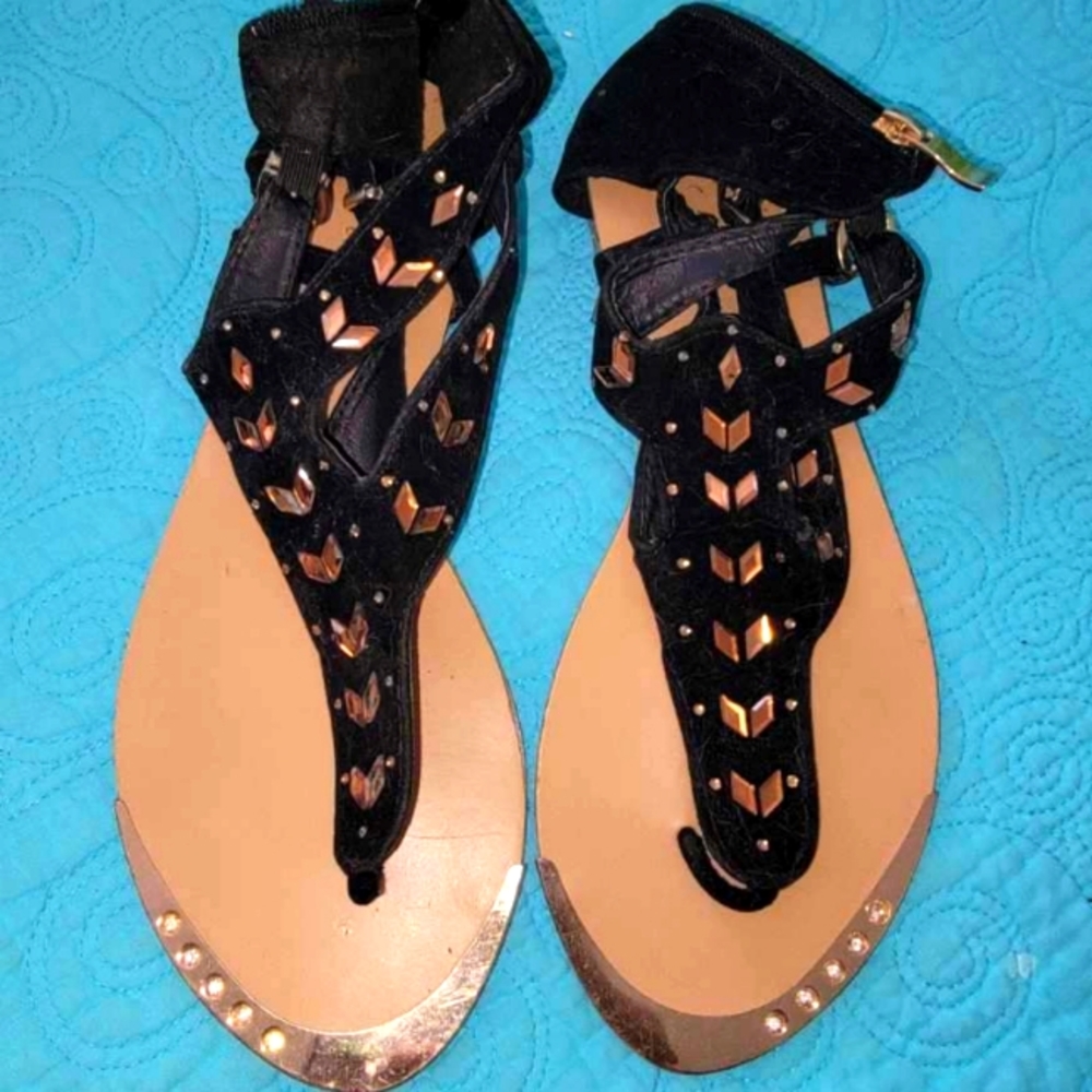 Ladies black ankle high.gladiator style faux suede and gem sandal with zip back